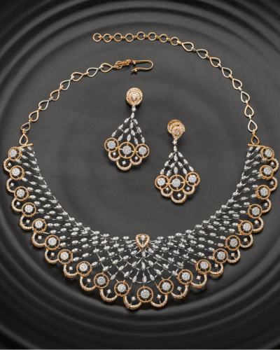 Gold choker necklace set